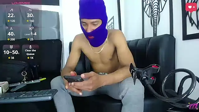 Snapshot of big_cock2016 chatting on 04/11/26, 08:57 big cock2016 online show from 04/11/26, 08:57