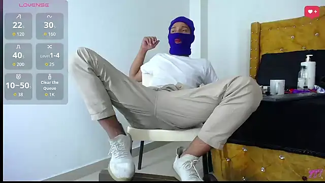 Snapshot of big_cock2016 chatting on 04/27/26, 04:43 big cock2016 online show from 04/27/26, 04:43