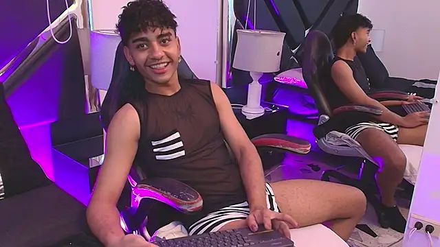 MiikeOthon online show from 04/02/26, 04:54