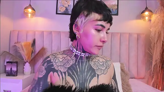 Luana fiore online show from 05/06/26, 12:10