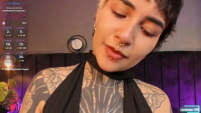 Luana fiore online show from 05/10/26, 12:32