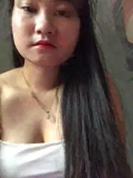 Linh Hoang online show from 04/19/26, 05:18
