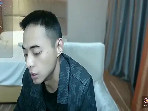 Snapshot of davidboys chatting on 04/12/26, 10:53 davidboys online show from 04/12/26, 10:53
