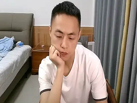 Snapshot of davidboys chatting on 05/09/26, 04:28 davidboys online show from 05/09/26, 04:28