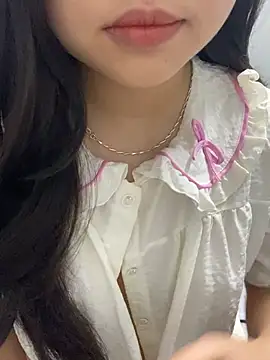 Rosecute11 online show from 04/26/26, 08:28