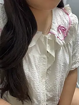 Rosecute11 online show from 05/15/26, 12:34