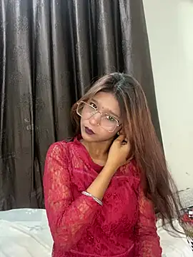 Snapshot of Cutiepie- chatting on 04/09/26, 05:40 Cutiepie- online show from 04/09/26, 05:40
