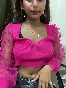 Snapshot of Cutiepie- chatting on 04/28/26, 02:27 Cutiepie- online show from 04/28/26, 02:27