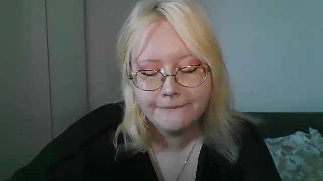 Snapshot of Elayne_Sweet chatting on 04/13/26, 08:09 Elayne Sweet online show from 04/13/26, 08:09