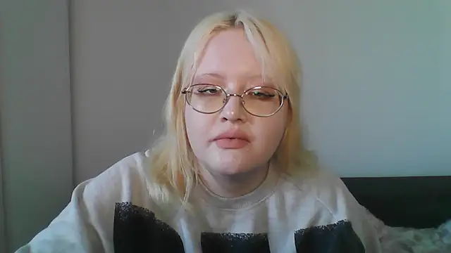 Snapshot of Elayne_Sweet chatting on 04/16/26, 08:04 Elayne Sweet online show from 04/16/26, 08:04