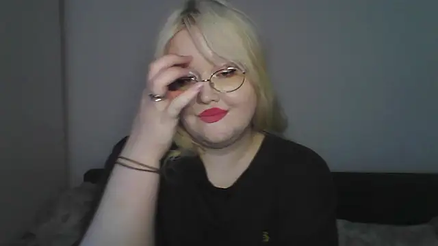 Snapshot of Elayne_Sweet chatting on 05/14/26, 06:09 Elayne Sweet online show from 05/14/26, 06:09