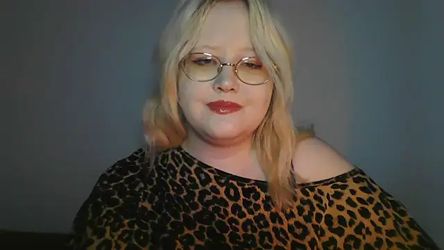 Snapshot of Elayne_Sweet chatting on 07/03/26, 06:09 Elayne Sweet online show from 07/03/26, 06:09