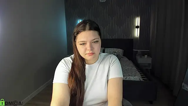 Snapshot of Evelyne_Loo chatting on 04/07/26, 01:39 Evelyne Loo online show from 04/07/26, 01:39
