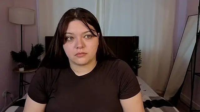Snapshot of Evelyne_Loo chatting on 04/26/26, 12:52 Evelyne Loo online show from 04/26/26, 12:52