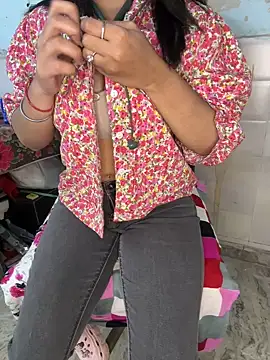 miss aaashikaa online show from 04/08/26, 09:42