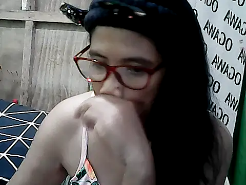PinayZaira online show from 04/17/26, 05:54