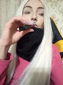 LaDaini online show from 03/31/26, 05:57