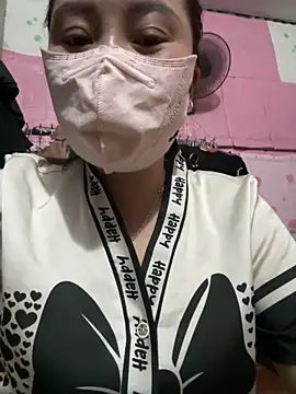 Snapshot of Lina-Naughty chatting on 04/15/26, 12:56 Lina-Naughty online show from 04/15/26, 12:56