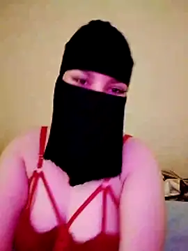 Queen Lola online show from 06/30/26, 01:34