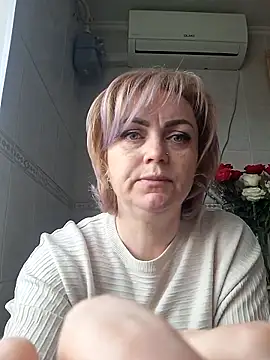 SylvieGold453 online show from 04/16/26, 01:45