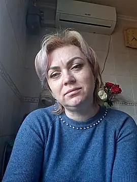 SylvieGold453 online show from 04/22/26, 04:19