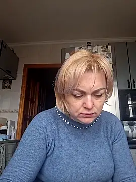 SylvieGold453 online show from 04/23/26, 08:02