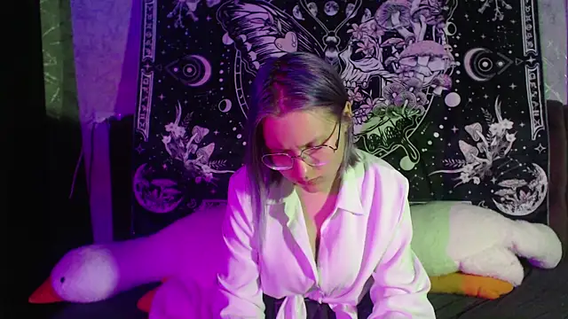 little chappy online show from 06/25/26, 01:59