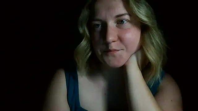 TinaKittyX online show from 05/16/26, 08:18
