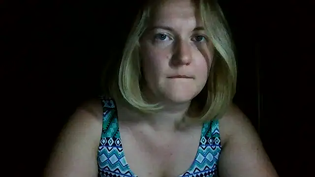 TinaKittyX online show from 06/24/26, 09:03