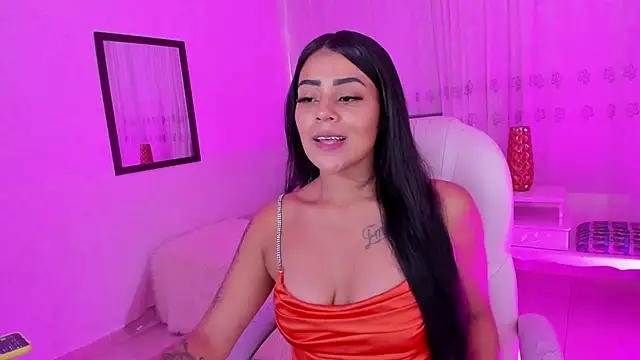 Snapshot of Mallorie_Owens chatting on 04/17/26, 04:54 Mallorie Owens online show from 04/17/26, 04:54
