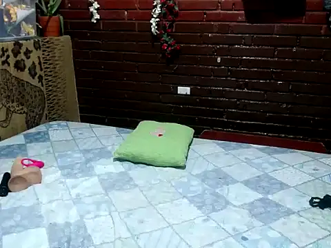 kristalmarelyn online show from 04/11/26, 07:45