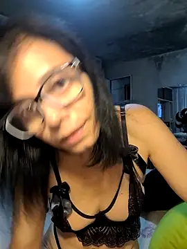Snapshot of Cristotoza chatting on 04/19/26, 02:11 Cristotoza online show from 04/19/26, 02:11