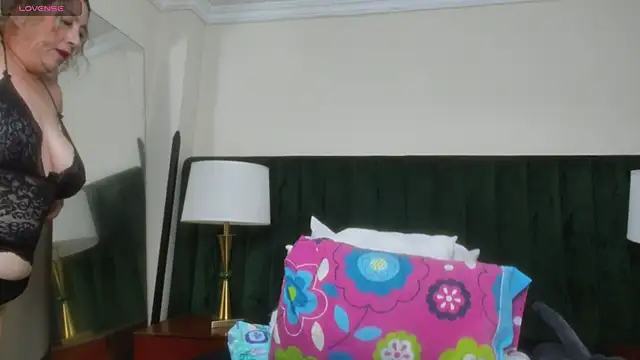 RoxanneSquirt online show from 05/15/26, 11:56