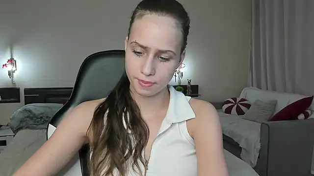 LoveBettie online show from 07/07/26, 03:27