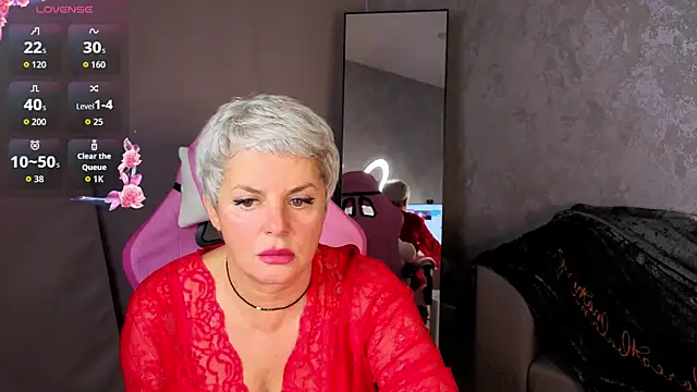 Linda Zef1r online show from 05/28/26, 01:47