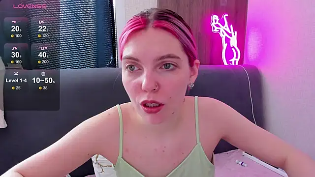 Marie Reyess online show from 04/23/26, 04:14