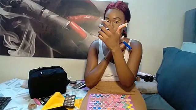 Lola-77 online show from 05/07/26, 06:41