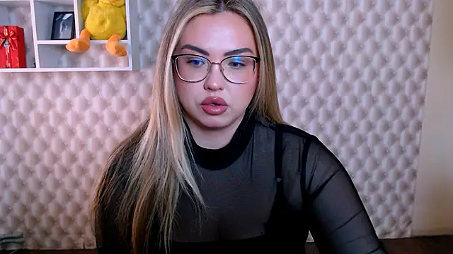 Snapshot of AminaSoul_ chatting on 05/04/26, 07:15 AminaSoul online show from 05/04/26, 07:15