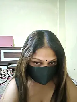 Snapshot of SluttySonam chatting on 04/10/26, 07:02 SluttySonam online show from 04/10/26, 07:02
