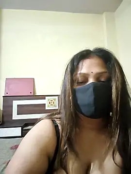 Snapshot of SluttySonam chatting on 04/25/26, 02:58 SluttySonam online show from 04/25/26, 02:58