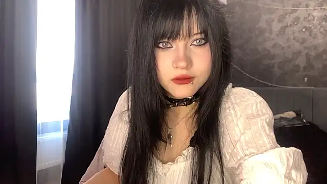 Snapshot of EmilyEmbears chatting on 04/14/26, 05:57 EmilyEmbears online show from 04/14/26, 05:57
