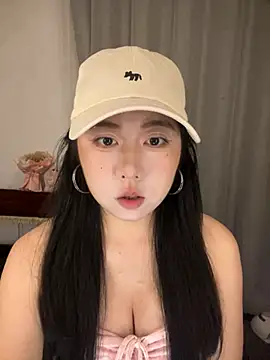 ooooBaby129 online show from 04/18/26, 01:15