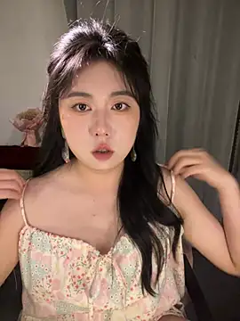 ooooBaby129 online show from 05/11/26, 04:04