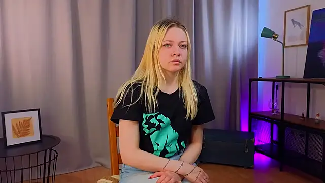 OliviaCaffery online show from 04/08/26, 12:27