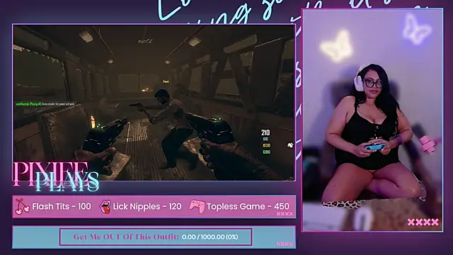 PixieePlays online show from 04/13/26, 03:12