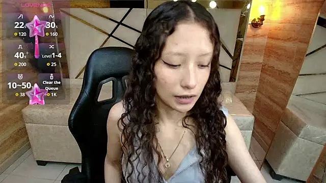 Snapshot of abby__r chatting on 05/25/26, 01:06 abby r online show from 05/25/26, 01:06