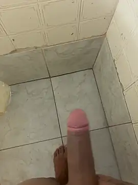 Gustavo12   online show from 04/05/26, 09:56