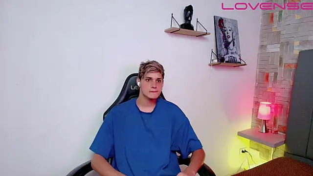 Snapshot of flaquito___ chatting on 04/05/26, 08:28 flaquito online show from 04/05/26, 08:28