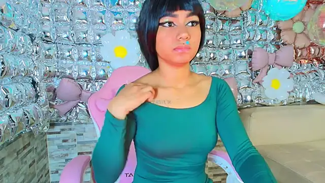 candy-paris online show from 06/24/26, 02:16