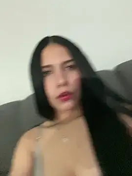 Snapshot of IsabelaRivers chatting on 05/23/26, 05:45 IsabelaRivers online show from 05/23/26, 05:45